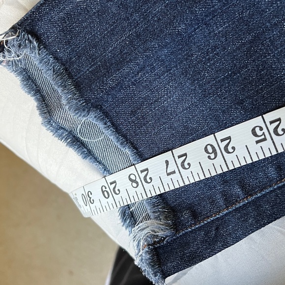 Perfectly worn in J Brand jeans. Frayed bottom! - Picture 4 of 5